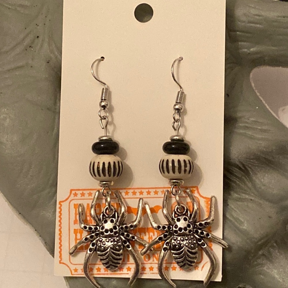 Halloween beaded earrings with charm - Handmade